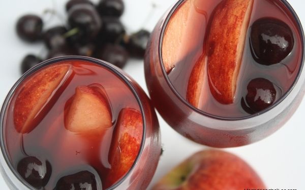 Kết thúc bằng một ly nước ép Absolut Apple Sangria