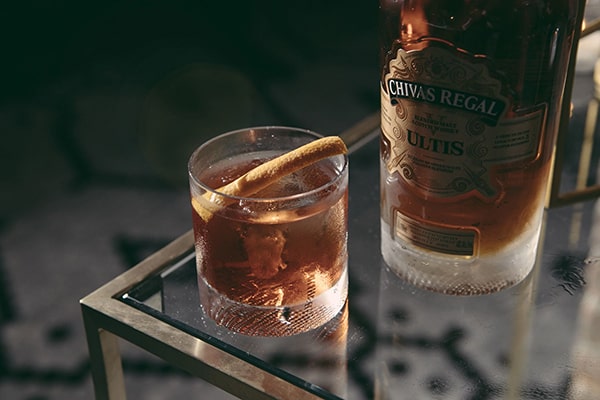 Chivas Regal được ủy quyền cung cấp cho Hoàng gia Anh