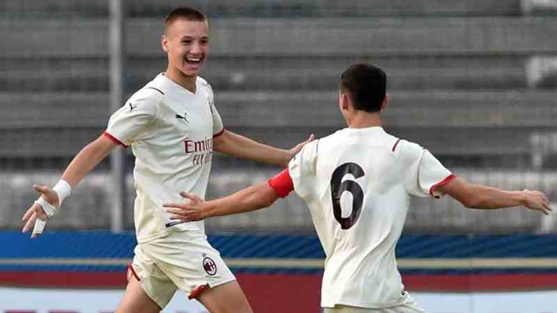Tất cả những điều bạn cần biết về Wonderkid của AC Milan – Football Hitz