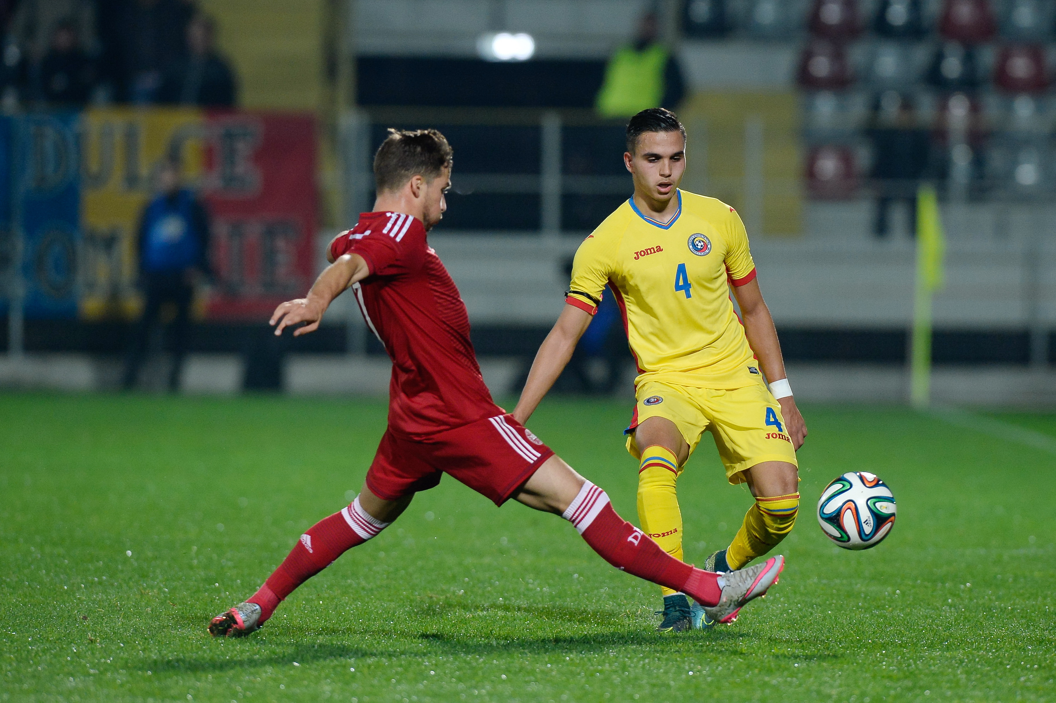 Cristian Manea dă de gol incompetența staff-ului naționalei: "Noi, din teren, nu am știut asta". Detaliul care ne-a făcut să ratăm obiectivul, omis flagrant la Podgorica