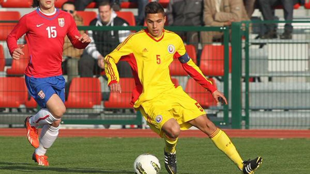 Teenager Cristian Manea joins Chelsea as Hagi's son moves to Fiore - Eurosport