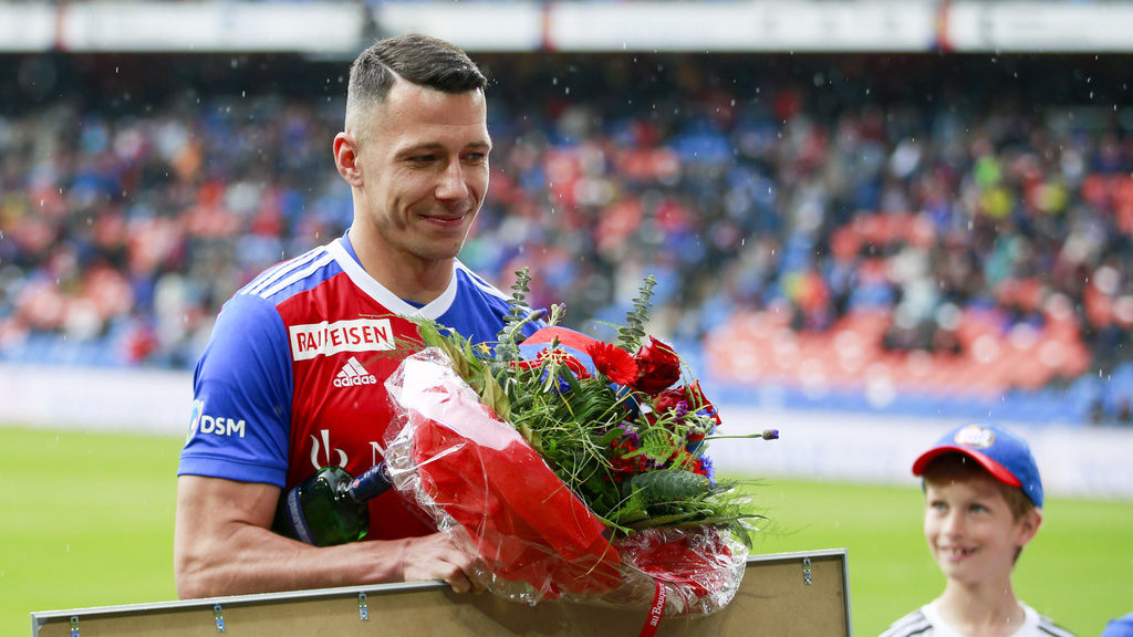 Marek Suchy zieht es vom FC Basel zum FC Augsburg in die deutsche Bundesliga.