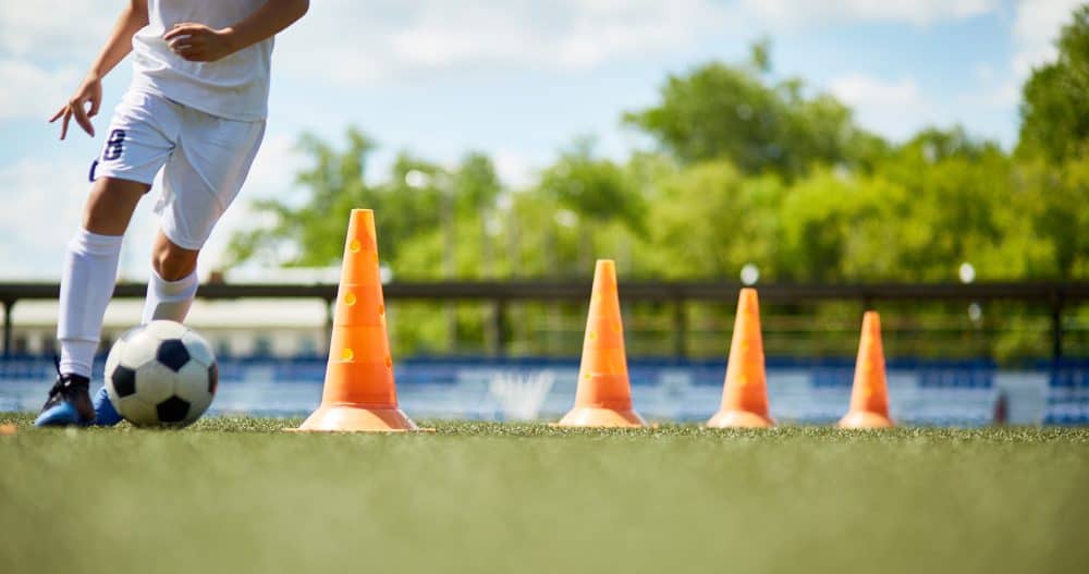 Các bài tập bóng đá tốt nhất để thực hiện một mình (ngoài sân cỏ), giảm giá 49%