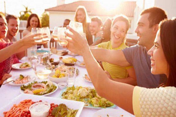 Mơ Thấy ăn Uống Là điềm Gì? Giải Mã Giấc Mơ Chuẩn 100% – Kabala Huyền Học